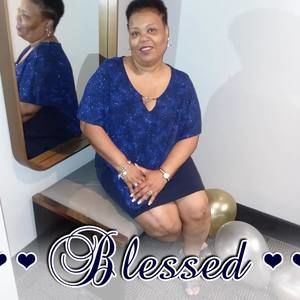 Meet your Posher, Naomi